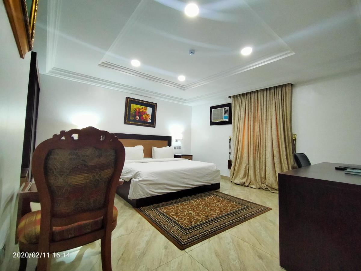 Immaculate Platinum Hotel Abuja Exterior photo
